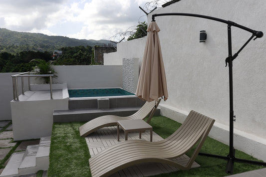 Eshae Living - 1 BR with breakfast &amp; private pool